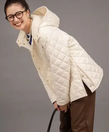 [ 미사용 새상품 ] 비밍 퀼팅 후드 숏 블루종 아이보리 M