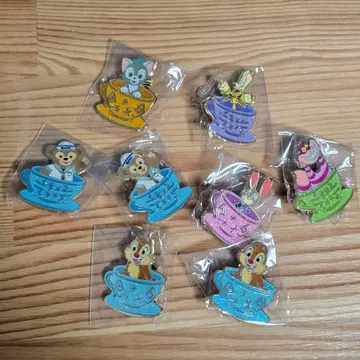 홍콩 디즈니랜드 핀 배지 8개 세트