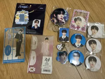 ZB1 한 유진 캔뱃지 아크릴 키링 아크릴 스탠드 묶음 판매