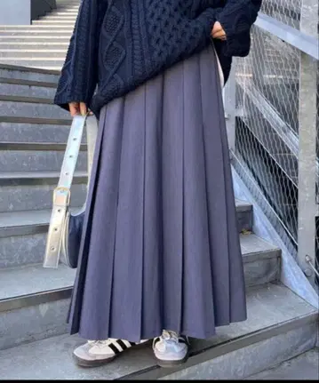 그레이 M 사이즈 플리츠 스커트