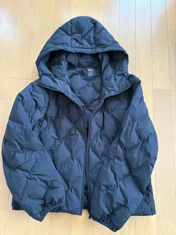 유니클로 퍼프 테크 후드티 여성용