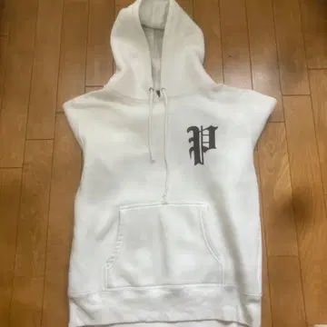 화이트 후드 부착 후드티 PHATRNK