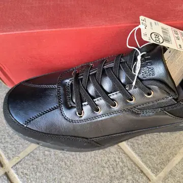 [ 가벼움! ] CEDAR CREST 블랙스니커즈 27.5cm