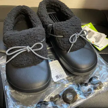 crocs Slitzen Luxe Convertible Clog 블랙