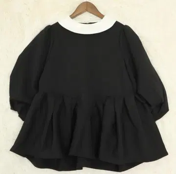 마를롱에논피 라운드 칼라 블라우스 블랙