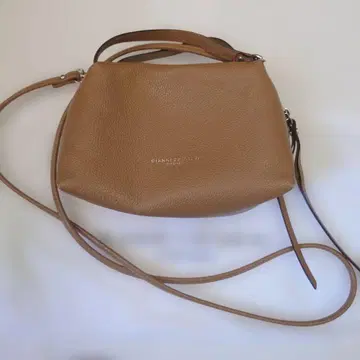 [ GIANNICHIARINI ] 지아니카리니 알리파 숄더백