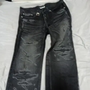 EGO TRIPPING 데미지 진 거의 새상품