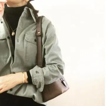 [ 새상품급 ] 매디슨 블루 셔츠 01