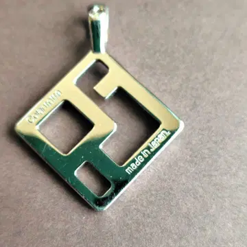 코란토테 탑 일본제 실버 기하학 디자인 목걸이