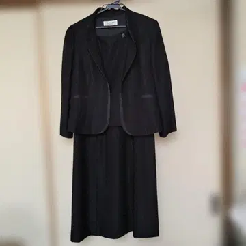 CARVEN 블랙 원피스 수트