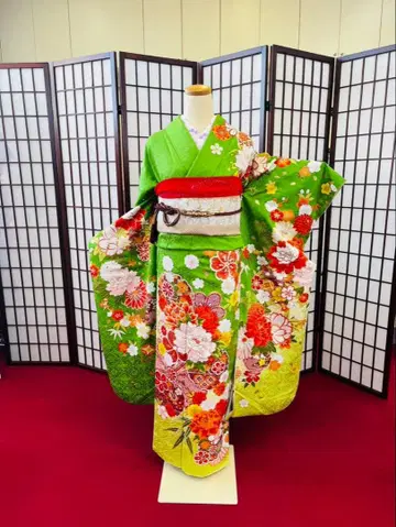꽃무늬 후리소데 그린 컬러, 빨간색 오비, 오비아게, 오비시메 4점 세트