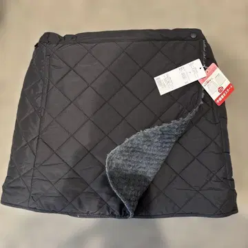 택 포함 새상품! 마리끌레르 리버서블 랩 스커트 충전솜 블랙