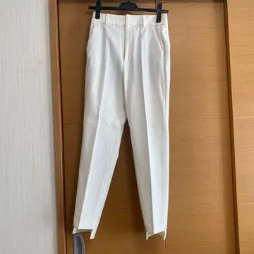 noble 화이트 슬랙스 테이퍼드 밑단 34