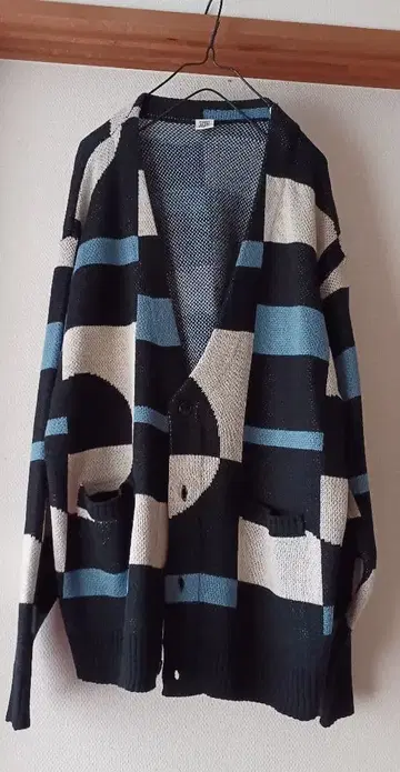 POWER TO THE PEOPLE 기하학 패턴 가디건 L 사이즈