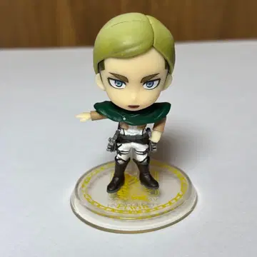 진격의 거인 피규어 엘빈