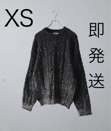 [ CLEL ] XS 호일 프린트 케이블 크루넥 니트 블랙