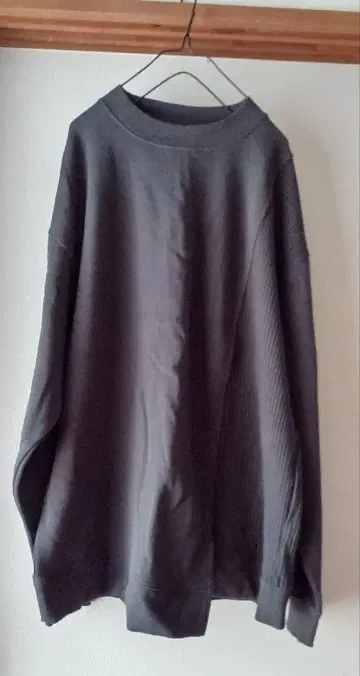 niko and - 오버 사이즈 다크 그레이 스웨터