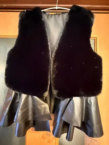 ABITOKYO 퍼 베스트