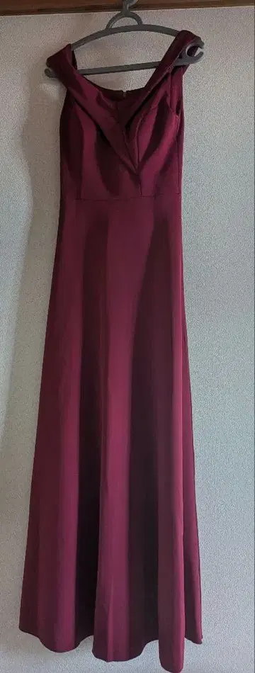 Kalina 버건디 오프숄더 드레스