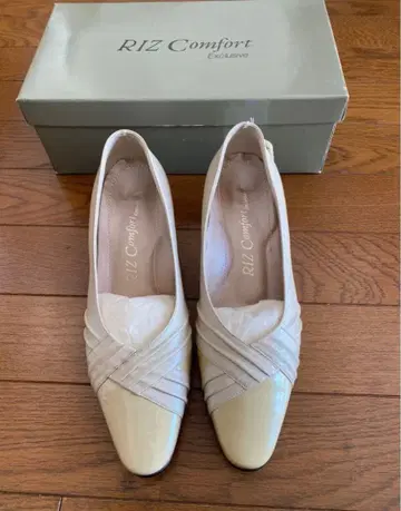 미사용 새상품 Riz comfort 3E 22.5