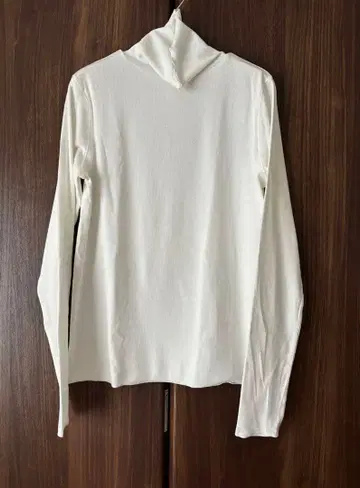 UNFILO 앙피로 코튼 캐시미어 터틀넥 티셔츠