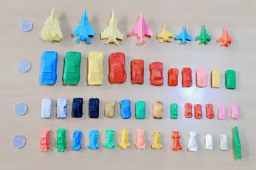 쇼와 레트로 전투기와 전함과 슈퍼카 지우개 46개