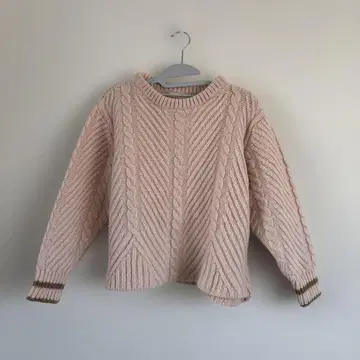 배색 케이블 니트