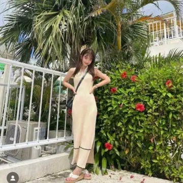 슬리브리스 니트 원피스 베이지