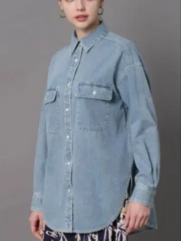 새상품급! 드레 스테리아 데님 셔츠