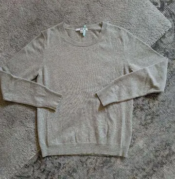 서리 그레이 캐시미어 100 쿨넥 니트 매장 클리닝 완료