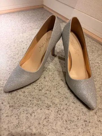 Mystic Glow 실버 글리터 하이힐