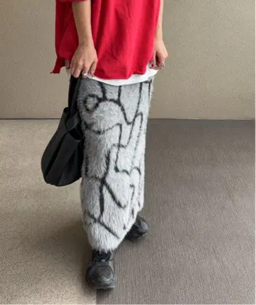 미사용 새상품 feepur by saya 뉘앙스 패턴 샤기 니트 스커트