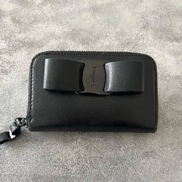 페라가모 지갑 블랙 가죽 리본 코인 케이스