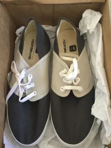 미사용 새상품 veja 스니커즈 베자