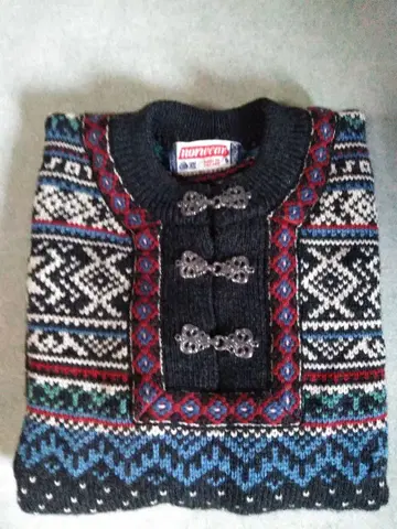 아이슬란드제 니트 스웨터 s 사이즈
