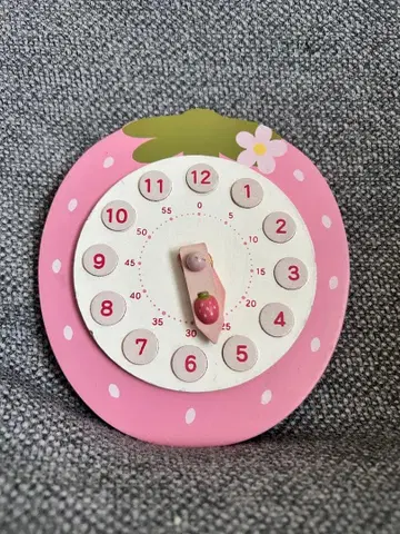 마더 가든 딸기 시계