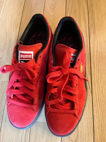 Puma Suede 빨간색 스니커즈