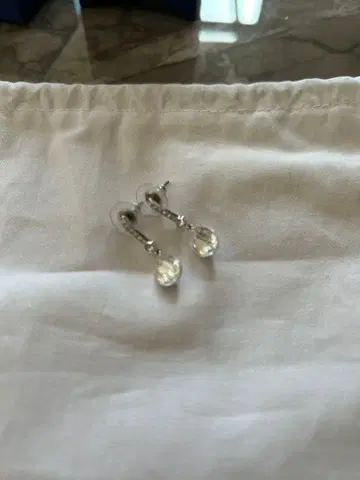 스와로브스키 귀걸이