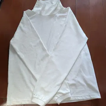 오클리 화이트 하이넥