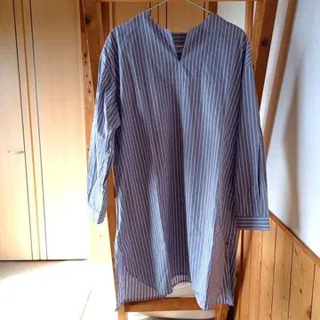 [ 미사용 새상품 ] [ nutte ] 스트라이프 셔츠 튜닉 (그레이)