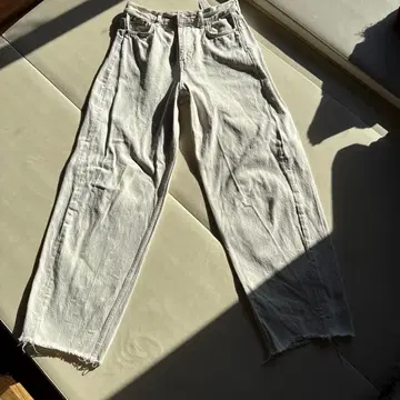 ZARA 자라 아이보리 프린지 밑단 벌룬 데님 팬츠 36 ( S )