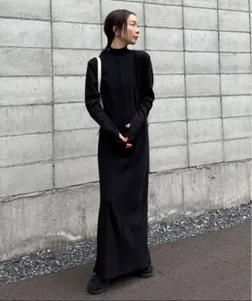 select MOCA by son 핑거 슬리브 프티 하이 리브 원피스