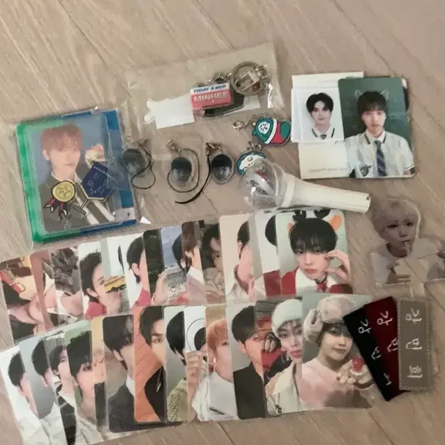 사진총두장일괄) 크래비티 굿즈