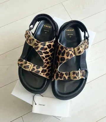 [ 시착만 ] sacai 사카이 송치 레오파드 샌들 37