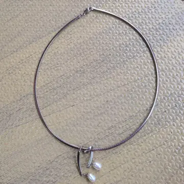 실버 초커 펄 장식