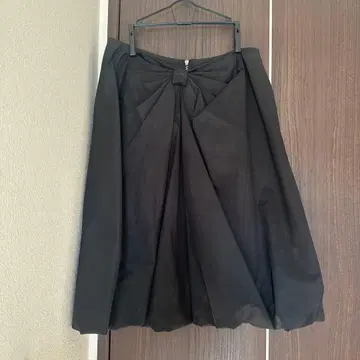 FOXEY 블랙 플레어 스커트 42