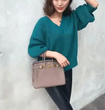 sheller V넥 베이직 니트