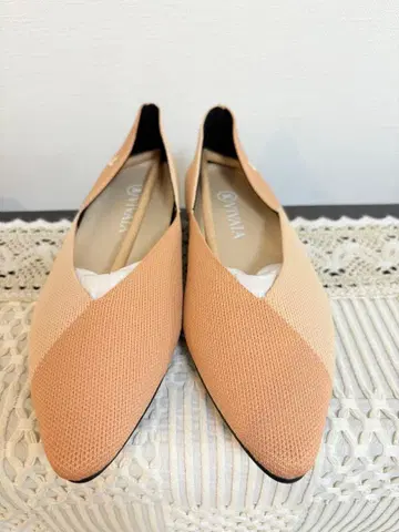 VIVAIA 베이지 메쉬 스틸레토 플랫슈즈