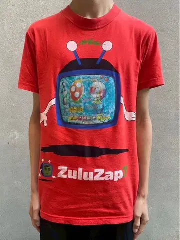 W&LT Lenticular Tee / RED