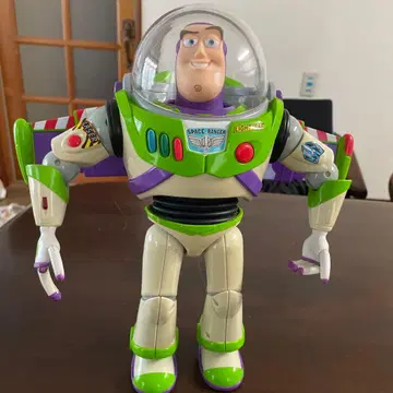 토킹 액션 피규어 버즈 라이트이어 일본어판